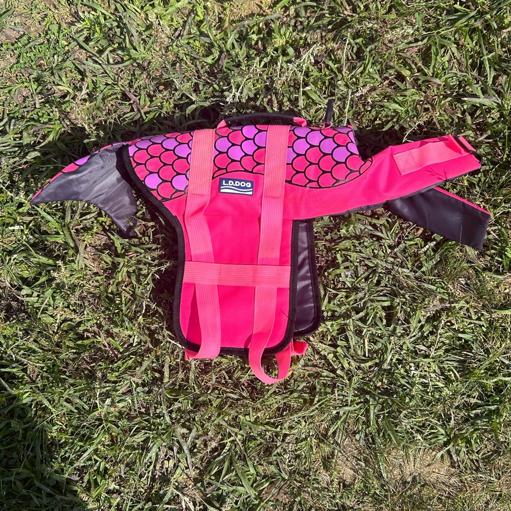 LL Dog Pink Mermaid with Fin Dogโ Life Jacket